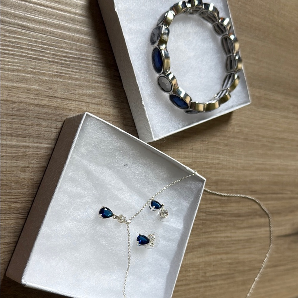 Elegant Silver and Blue Jewelry Set